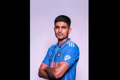 ఐసీసీ వన్డే ర్యాంకింగ్స్.. టాప్-4లో ముగ్గురు మనోళ్లే,  ఒక్క పాయింట్ తో గిల్కు చేజారిన అగ్రస్థానం!